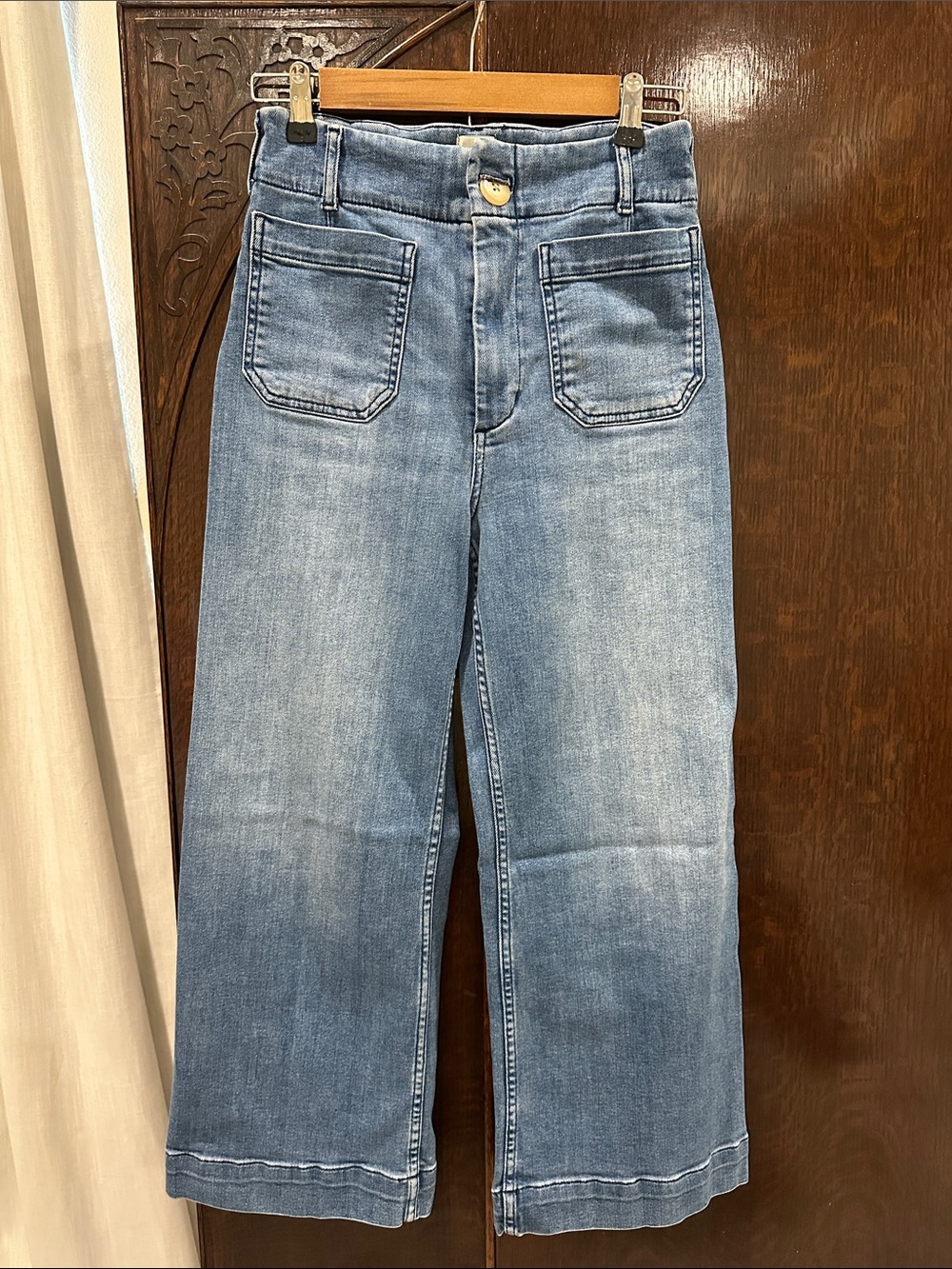 Maeve Light Blue Wide-Leg Jeans with Front Patch Pockets
